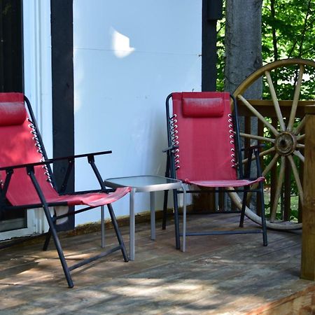 Quiet And Comfy 3Bed/2Bath - Chalet With Hot Tub. Cedar Extérieur photo