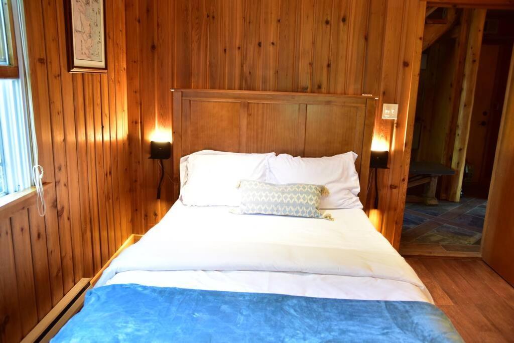 Quiet And Comfy 3Bed/2Bath - Chalet With Hot Tub. Cedar Extérieur photo