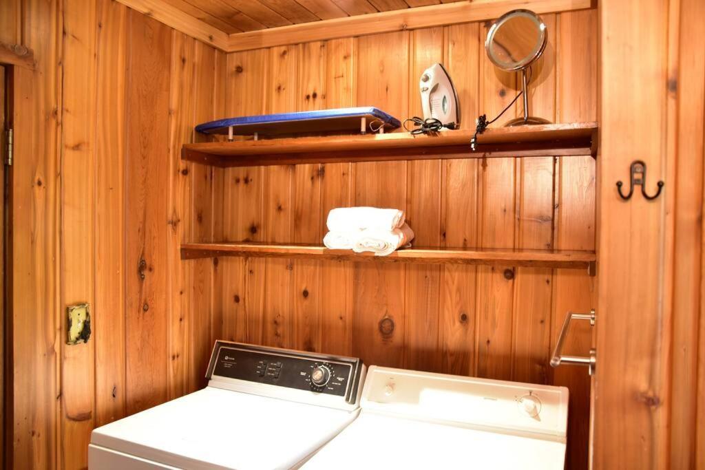 Quiet And Comfy 3Bed/2Bath - Chalet With Hot Tub. Cedar Extérieur photo